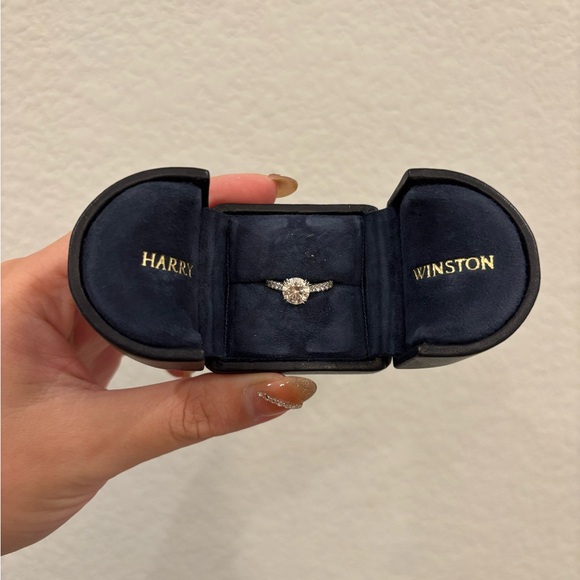 Harry Winston Jewelry - Harry Winston Diamond Ring - Elegant Silver